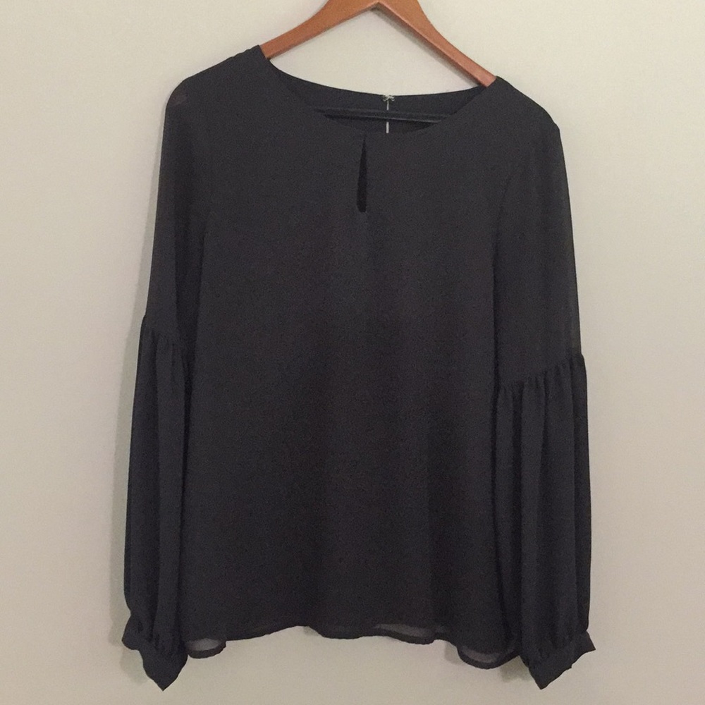 Express Top- Like New! Only Worn 2x! - image 1